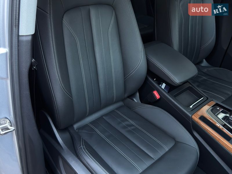 Внедорожник / Кроссовер Audi Q5 2021 в Днепре