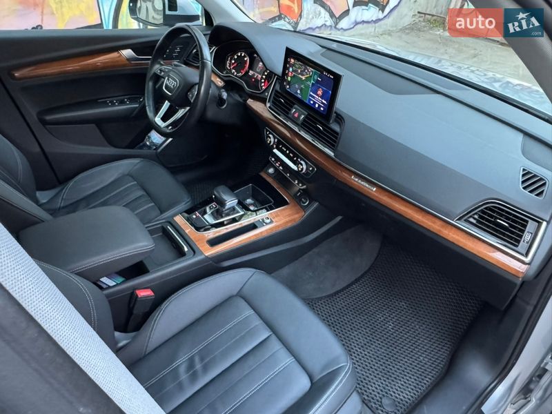 Внедорожник / Кроссовер Audi Q5 2021 в Днепре