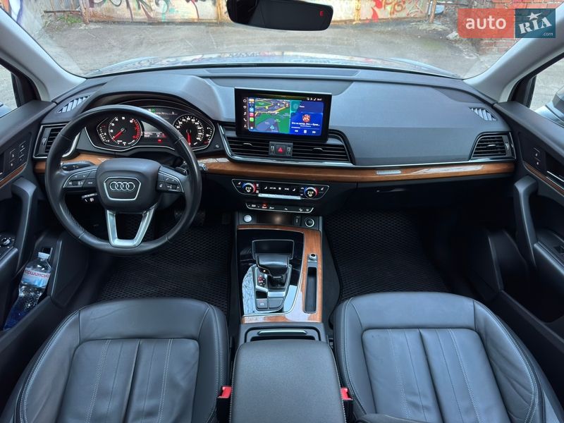 Внедорожник / Кроссовер Audi Q5 2021 в Днепре
