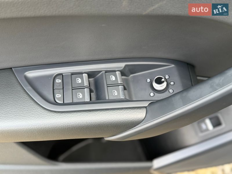 Внедорожник / Кроссовер Audi Q5 2023 в Стрые