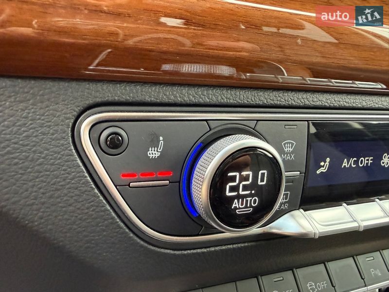 Внедорожник / Кроссовер Audi Q5 2023 в Стрые