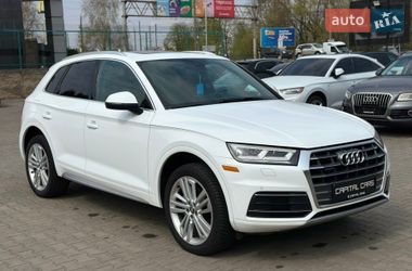 Внедорожник / Кроссовер Audi Q5 2018 в Луцке