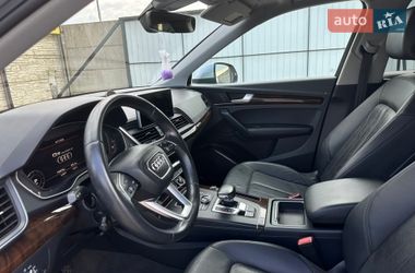 Внедорожник / Кроссовер Audi Q5 2018 в Владимире