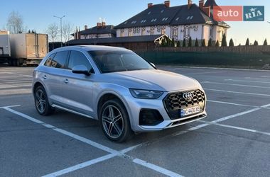 Внедорожник / Кроссовер Audi Q5 2021 в Львове