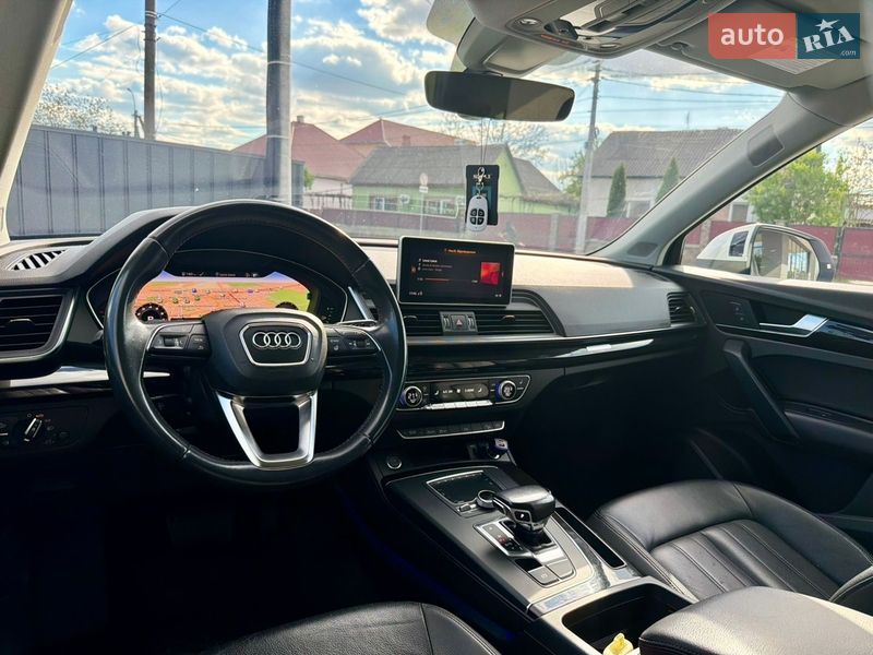Внедорожник / Кроссовер Audi Q5 2018 в Виноградове
