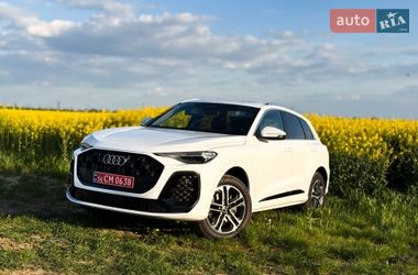 Внедорожник / Кроссовер Audi Q5 2025 в Ужгороде