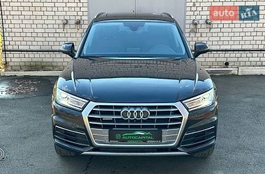 Позашляховик / Кросовер Audi Q5 2020 в Києві