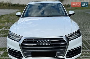 Внедорожник / Кроссовер Audi Q5 2017 в Львове