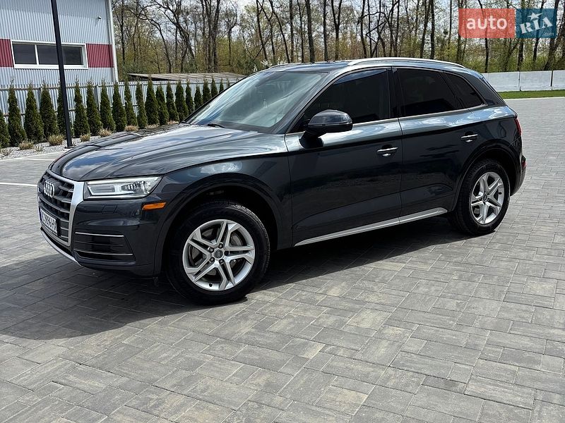 Внедорожник / Кроссовер Audi Q5 2016 в Луцке