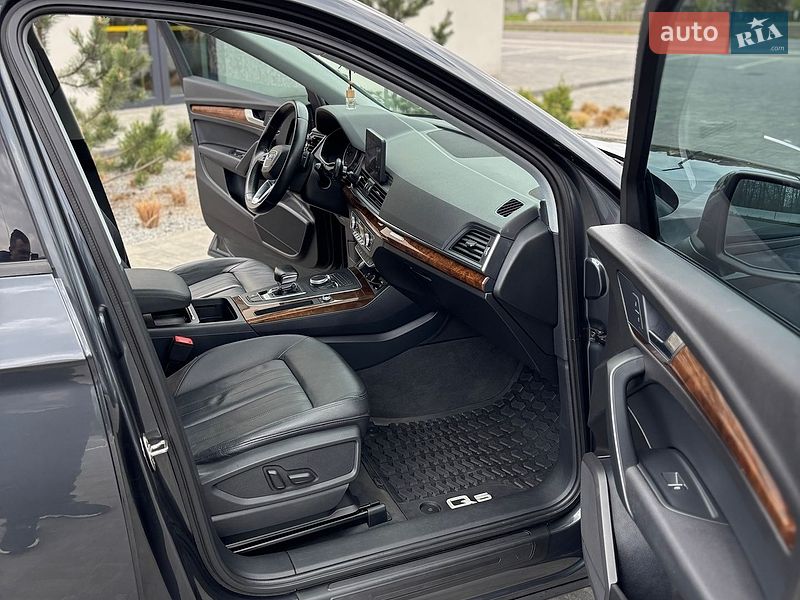 Внедорожник / Кроссовер Audi Q5 2016 в Луцке