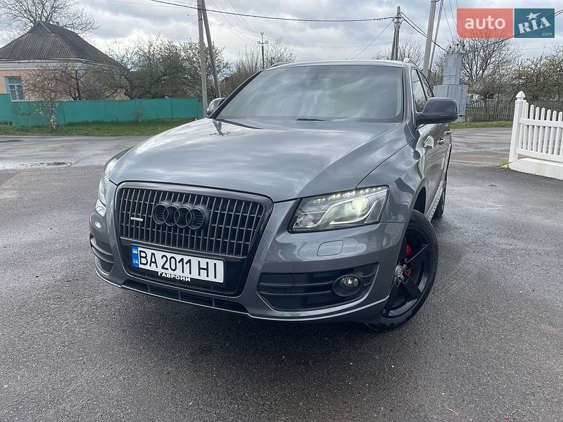 Позашляховик / Кросовер Audi Q5 2011 в Новоархангельську