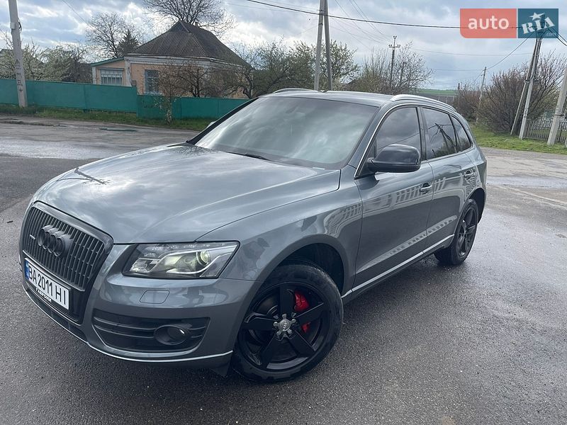 Позашляховик / Кросовер Audi Q5 2011 в Новоархангельську