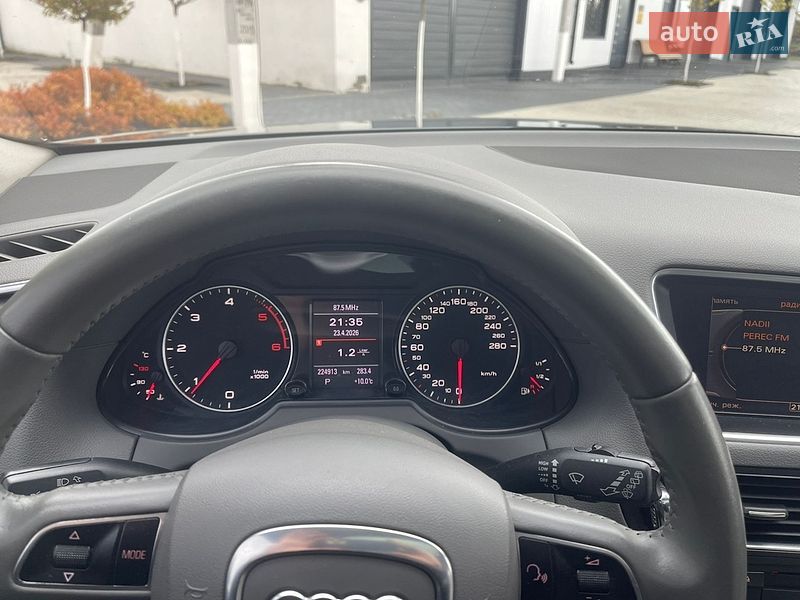 Позашляховик / Кросовер Audi Q5 2011 в Новоархангельську