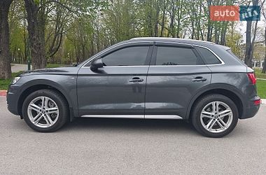 Внедорожник / Кроссовер Audi Q5 2017 в Харькове