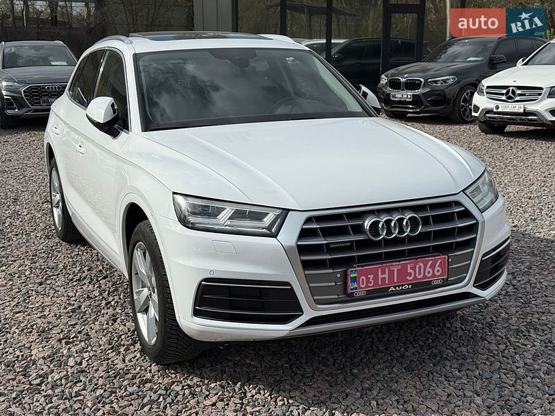 Внедорожник / Кроссовер Audi Q5 2019 в Киеве