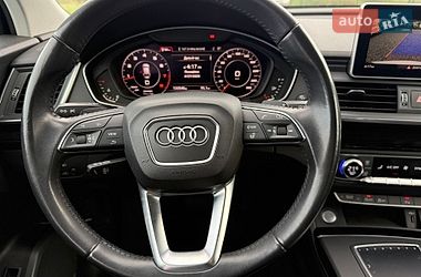 Внедорожник / Кроссовер Audi Q5 2019 в Киеве