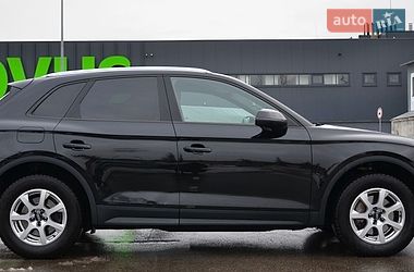 Позашляховик / Кросовер Audi Q5 2017 в Києві