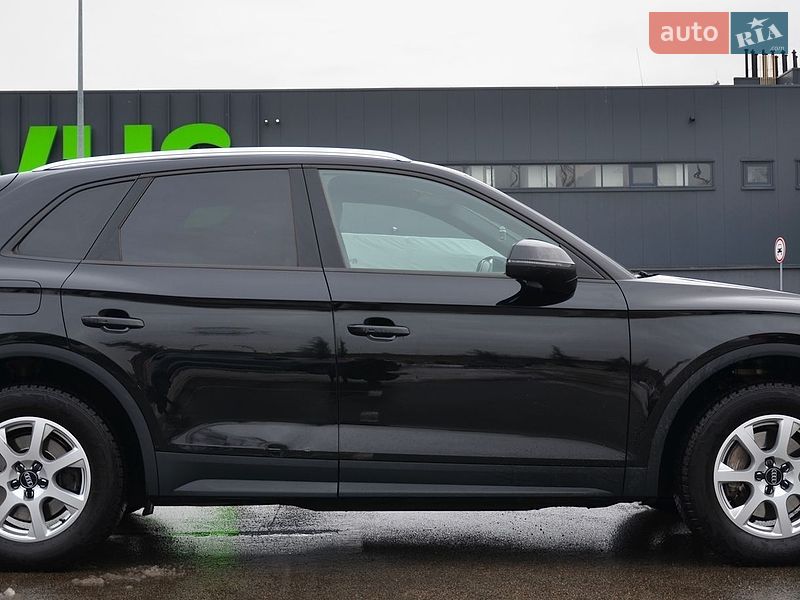 Позашляховик / Кросовер Audi Q5 2017 в Києві