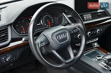 Позашляховик / Кросовер Audi Q5 2017 в Києві