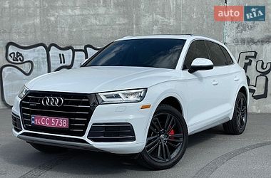 Позашляховик / Кросовер Audi Q5 2018 в Львові