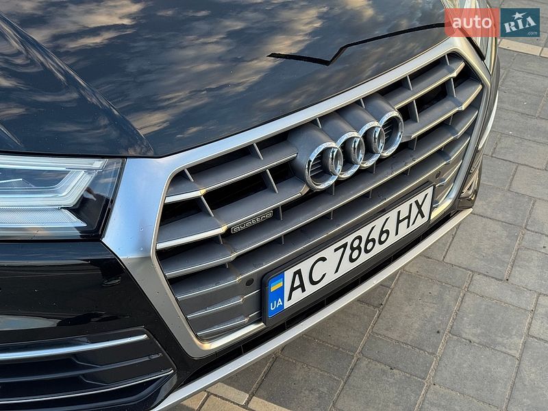 Позашляховик / Кросовер Audi Q5 2018 в Рівному