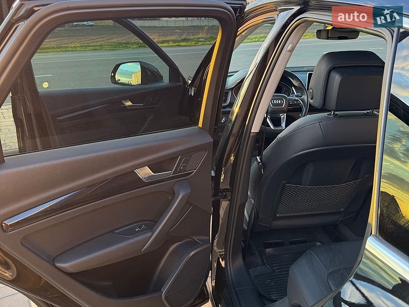 Позашляховик / Кросовер Audi Q5 2018 в Рівному