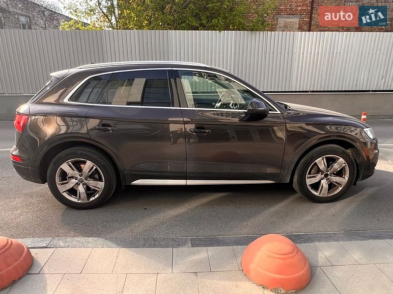 Позашляховик / Кросовер Audi Q5 2017 в Хмельницькому