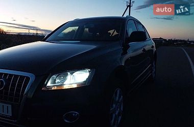 Внедорожник / Кроссовер Audi Q5 2010 в Новояворовске