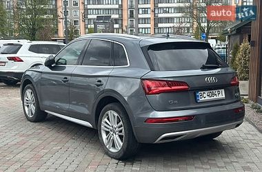 Позашляховик / Кросовер Audi Q5 2017 в Львові