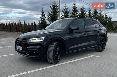 Внедорожник / Кроссовер Audi Q5 2018 в Тернополе