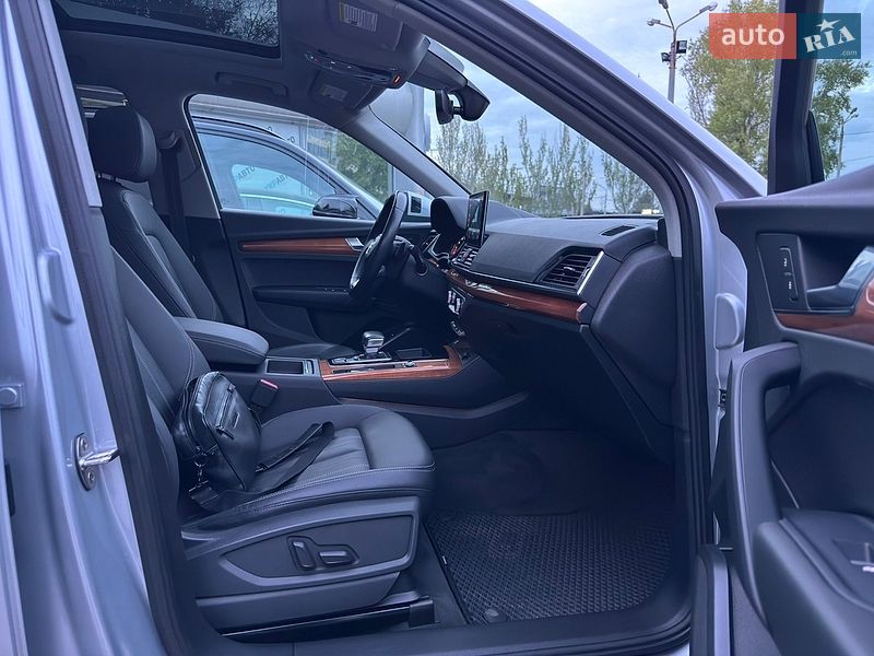 Внедорожник / Кроссовер Audi Q5 2021 в Днепре