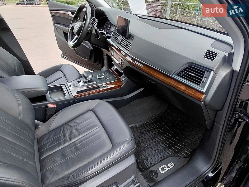 Внедорожник / Кроссовер Audi Q5 2018 в Кривом Роге