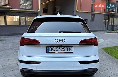Внедорожник / Кроссовер Audi Q5 2021 в Львове