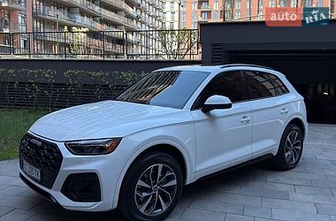 Внедорожник / Кроссовер Audi Q5 2021 в Львове