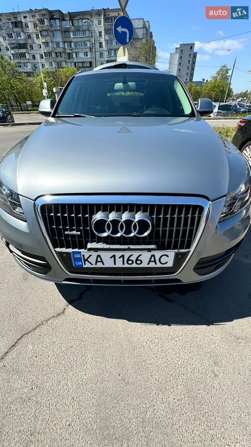 2010 Audi Q5 - мініатюра 2
