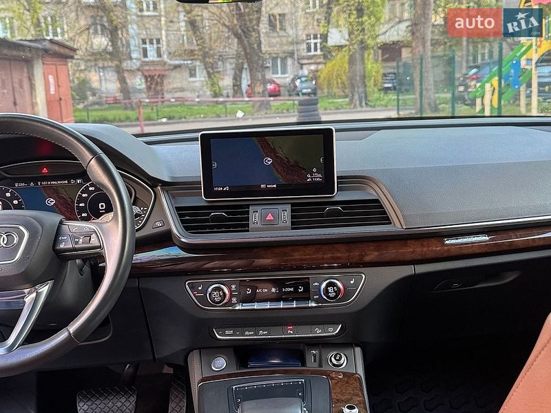 Внедорожник / Кроссовер Audi Q5 2019 в Киеве