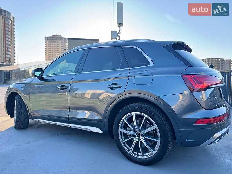 Внедорожник / Кроссовер Audi Q5 2022 в Киеве
