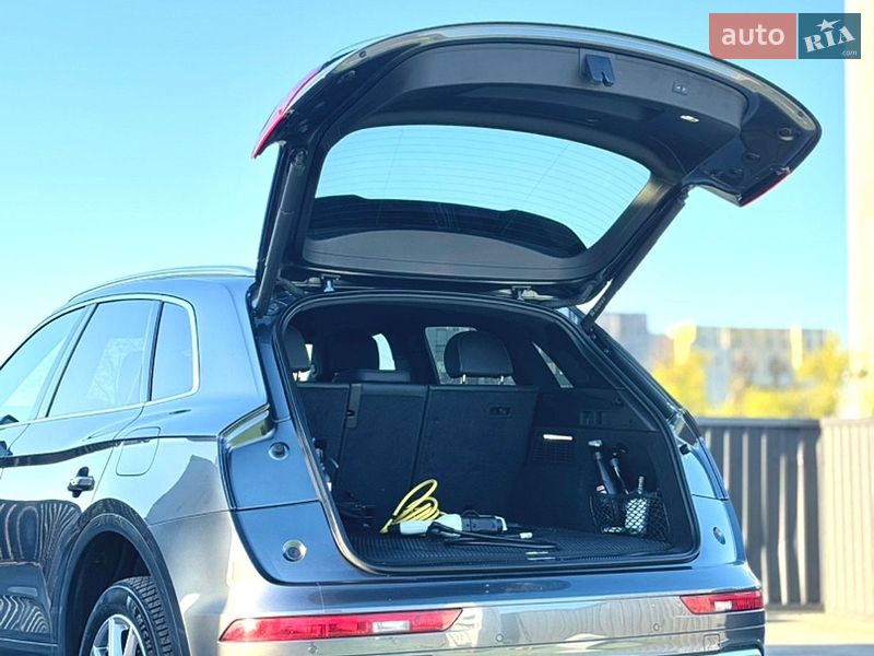Внедорожник / Кроссовер Audi Q5 2022 в Киеве