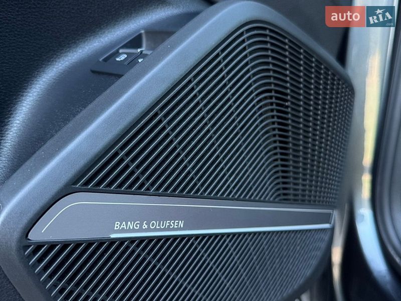 Внедорожник / Кроссовер Audi Q5 2022 в Киеве