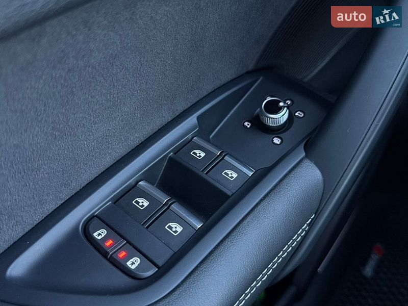 Внедорожник / Кроссовер Audi Q5 2022 в Киеве