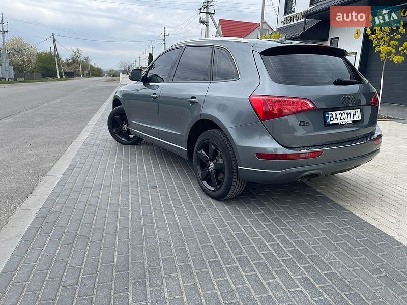Позашляховик / Кросовер Audi Q5 2011 в Новоархангельську