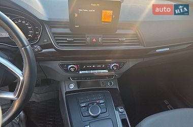 Внедорожник / Кроссовер Audi Q5 2019 в Львове