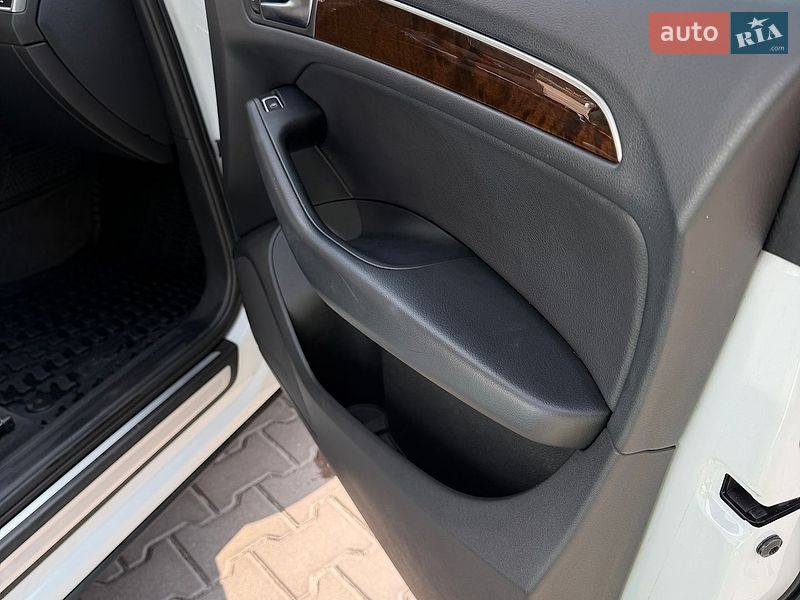Внедорожник / Кроссовер Audi Q5 2015 в Киеве