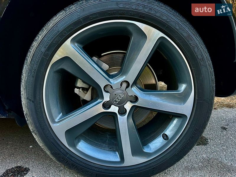 Внедорожник / Кроссовер Audi Q5 2014 в Киеве