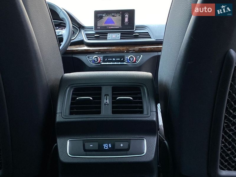 Внедорожник / Кроссовер Audi Q5 2019 в Львове