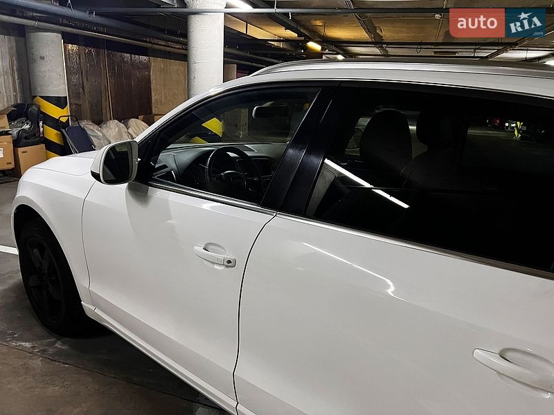 Внедорожник / Кроссовер Audi Q5 2012 в Киеве