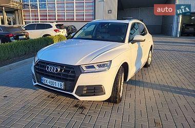 Внедорожник / Кроссовер Audi Q5 2019 в Каменец-Подольском