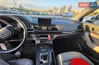 Внедорожник / Кроссовер Audi Q5 2019 в Каменец-Подольском