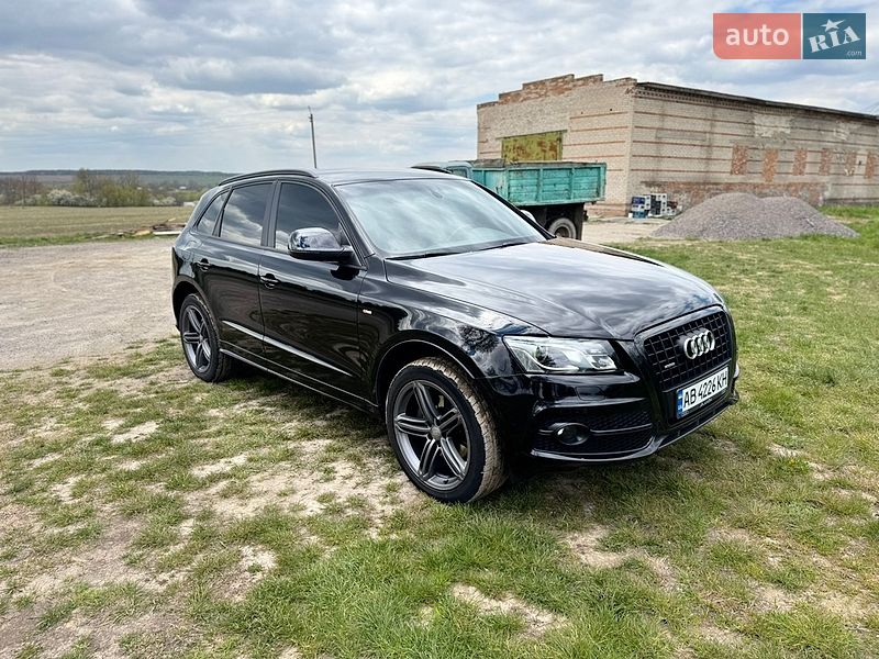 Внедорожник / Кроссовер Audi Q5 2011 в Тростянце