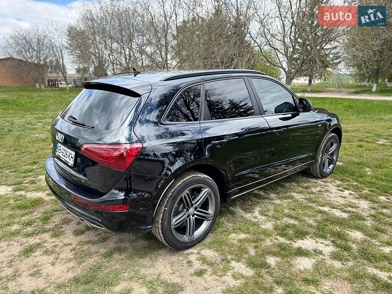 Внедорожник / Кроссовер Audi Q5 2011 в Тростянце